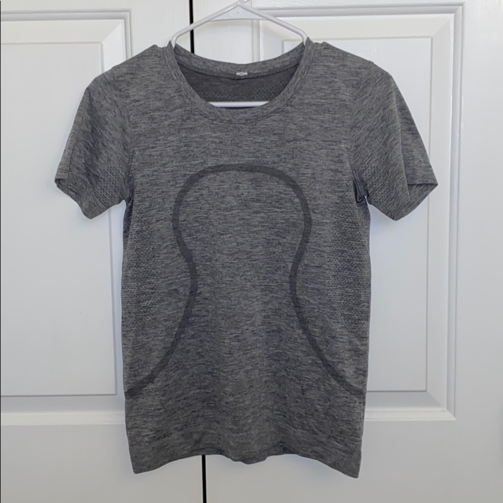luluemon swiftly tech shirt